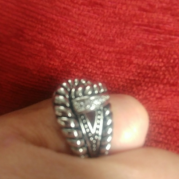 Premier Designs knot ring size 5 or 8 - Picture 3 of 3